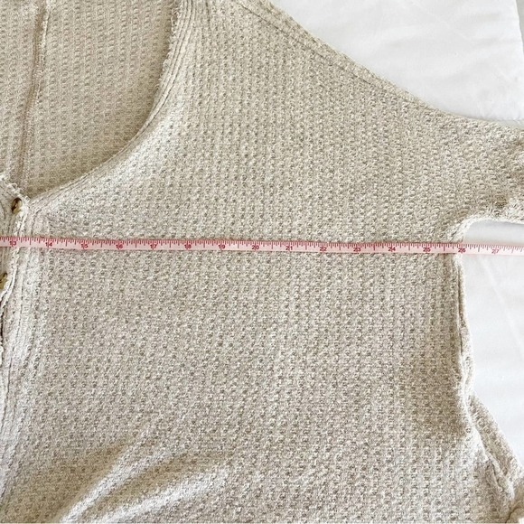 Uo Out From Under Tan Oversized Long Sleeve Button Up Thermal Top Size XS - Picture 11 of 14